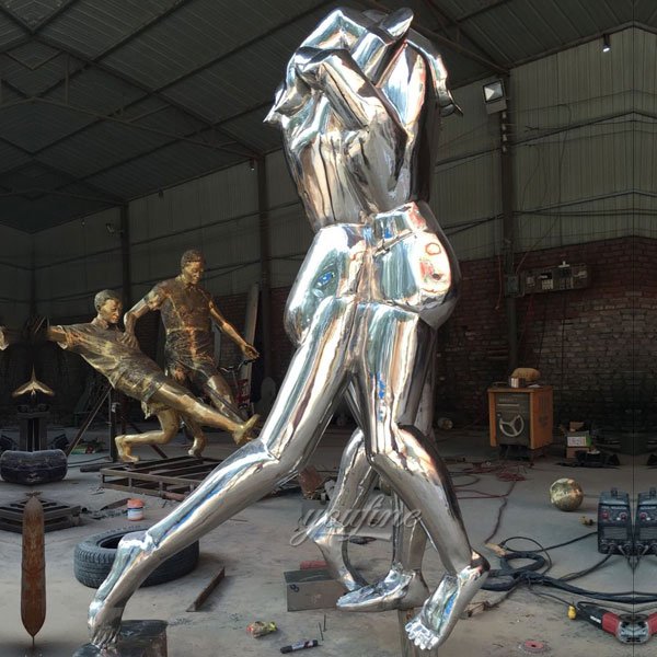 Large Outdoor Modern Balloon Dog Sculpture in Stainless Steel ...
