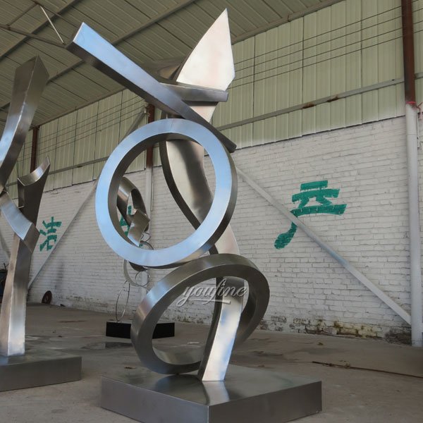 contemporary high polished metal sculpture for Saudi Arabia ...