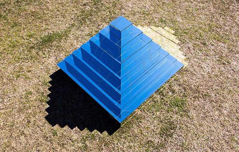 polished stainless steel sculpture (1)